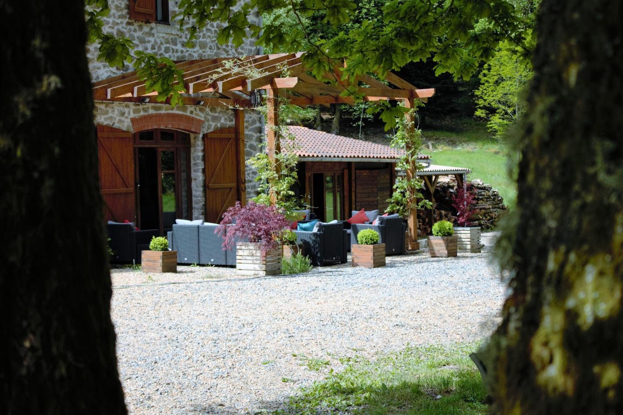 Hotel Les Chenes Saint-Léger-la Montagne Esterno foto