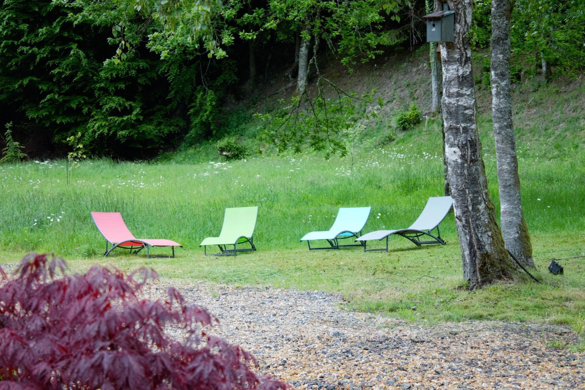 Hotel Les Chenes Saint-Léger-la Montagne Esterno foto
